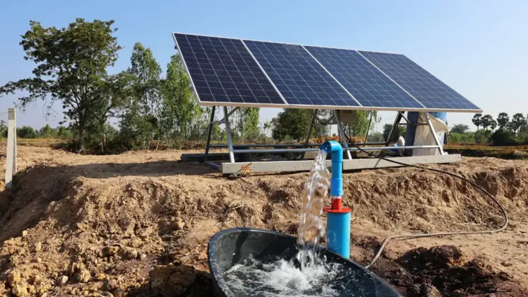 Painel solar e agua